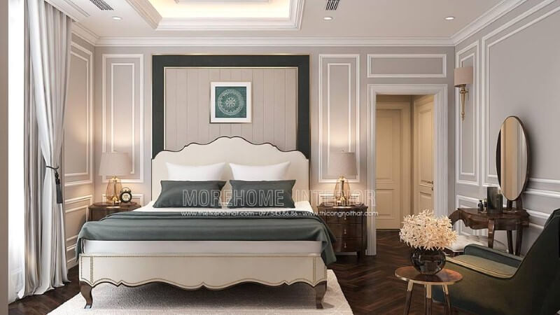 Giường ngủ master độc đáo với đường nét tân cổ điển từ gỗ óc chó kết hợp cùng tone trắng nhẹ nhàng đã tạo nên không gian phòng ngủ sang trọng, thanh lịch. Thiết kế nội thất
